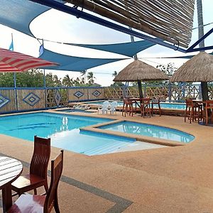 Rainbow Bay Beach & Dive Resort
